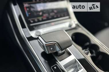 Внедорожник / Кроссовер Audi Q7 2020 в 