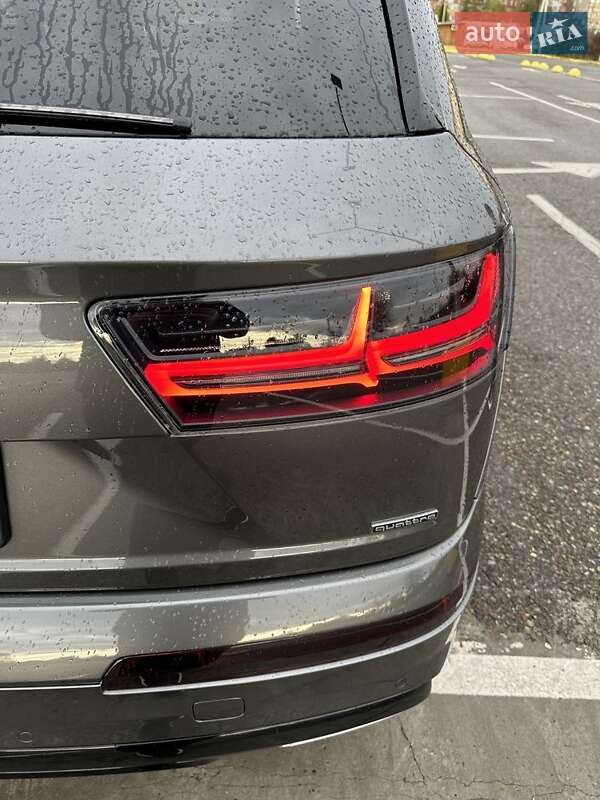 Внедорожник / Кроссовер Audi Q7 2019 в Черновцах