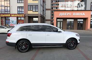 Внедорожник / Кроссовер Audi Q7 2010 в 