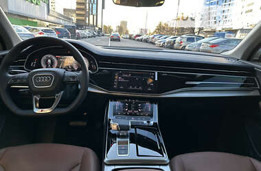 Внедорожник / Кроссовер Audi Q7 2023 в 