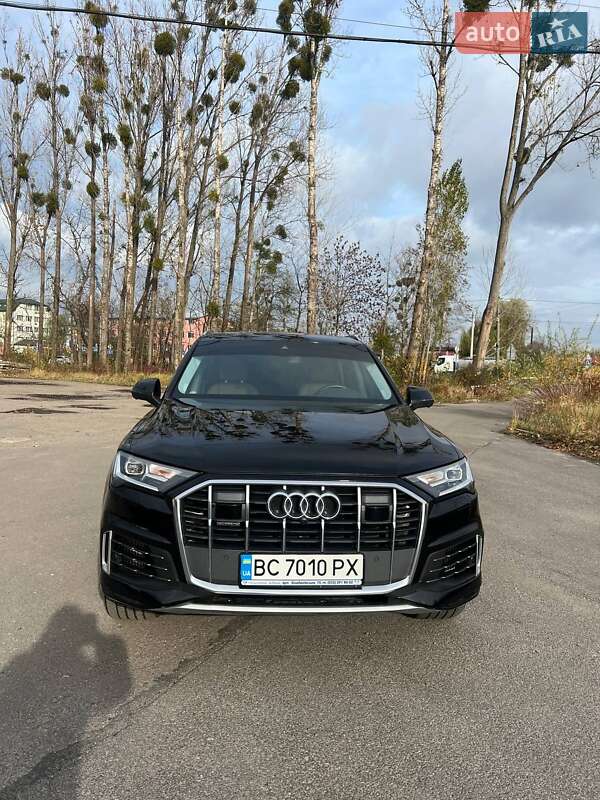 Audi Q7 2021