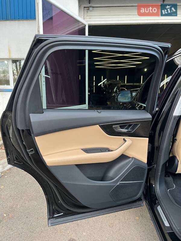 Внедорожник / Кроссовер Audi Q7 2021 в Львове