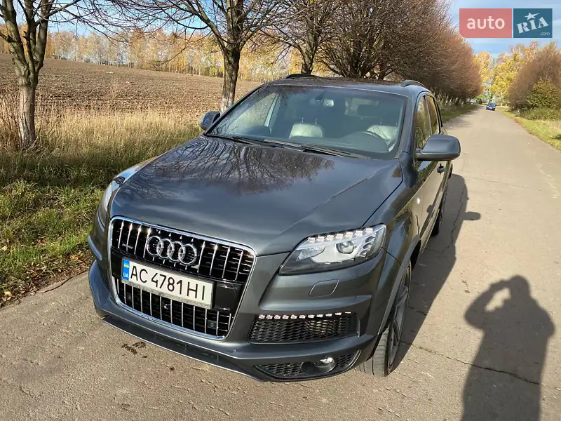 Внедорожник / Кроссовер Audi Q7 2014 в 