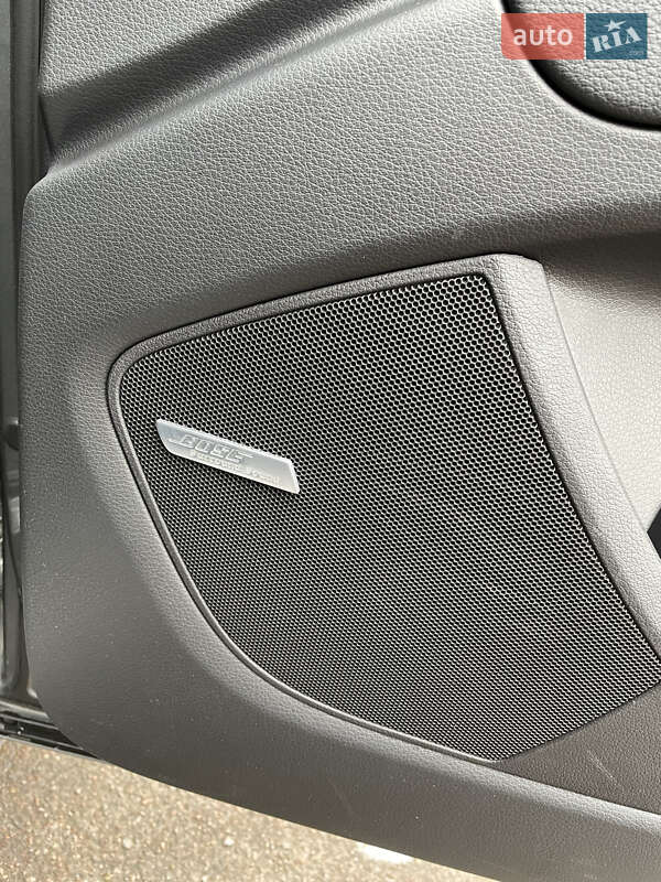Позашляховик / Кросовер Audi Q7 2014 в Львові