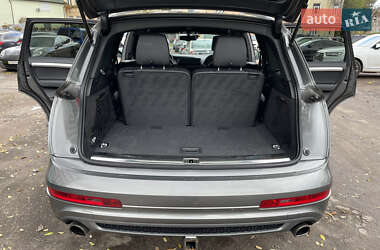 Внедорожник / Кроссовер Audi Q7 2014 в 