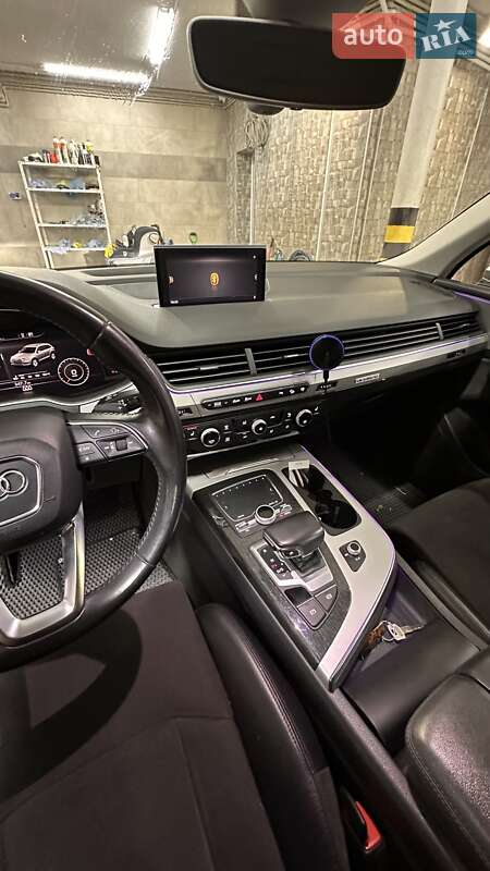 Внедорожник / Кроссовер Audi Q7 2015 в Одессе