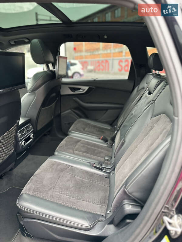 Внедорожник / Кроссовер Audi Q7 2016 в Хусте фото 11 Внедорожник / Кроссовер Audi Q7 2016 в Хусте