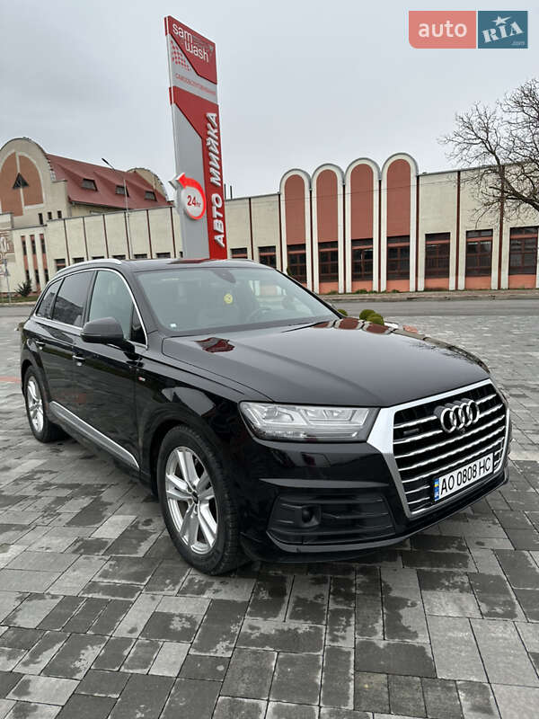 Внедорожник / Кроссовер Audi Q7 2016 в Хусте фото 2 Внедорожник / Кроссовер Audi Q7 2016 в Хусте
