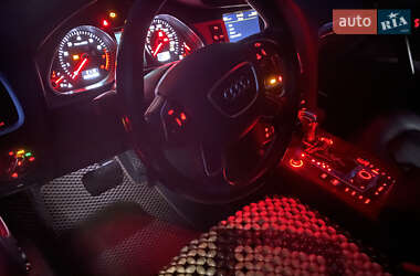 Позашляховик / Кросовер Audi Q7 2015 в 