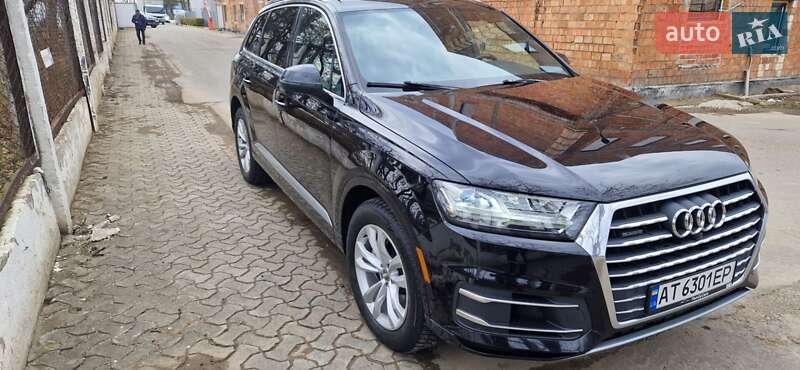 Внедорожник / Кроссовер Audi Q7 2016 в Черновцах