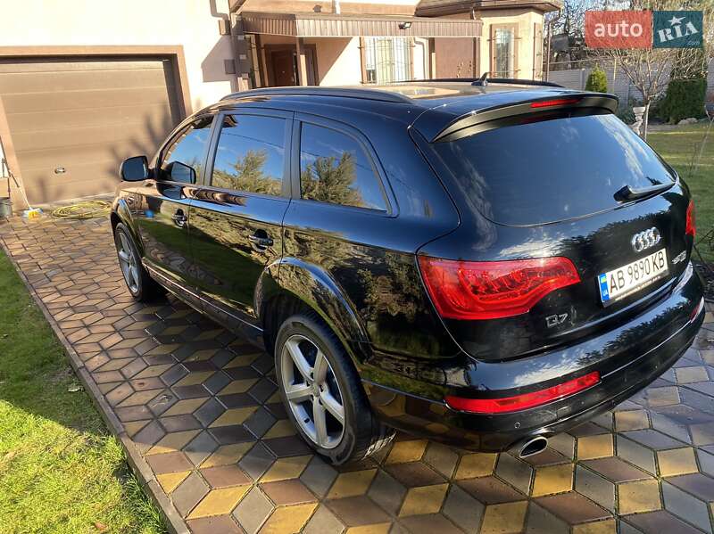 Внедорожник / Кроссовер Audi Q7 2014 в Кривом Роге