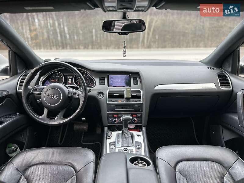 Позашляховик / Кросовер Audi Q7 2011 в Вінниці