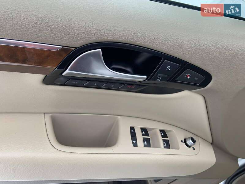 Позашляховик / Кросовер Audi Q7 2012 в Тернополі