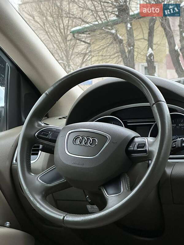 Позашляховик / Кросовер Audi Q7 2012 в Тернополі