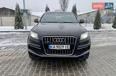 Позашляховик / Кросовер Audi Q7 2012 в 