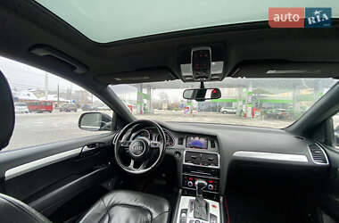 Позашляховик / Кросовер Audi Q7 2012 в 