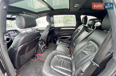 Позашляховик / Кросовер Audi Q7 2012 в 