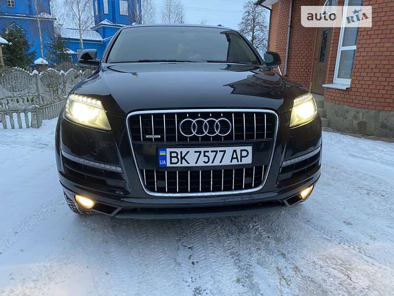 Позашляховик / Кросовер Audi Q7 2010 в Кореці