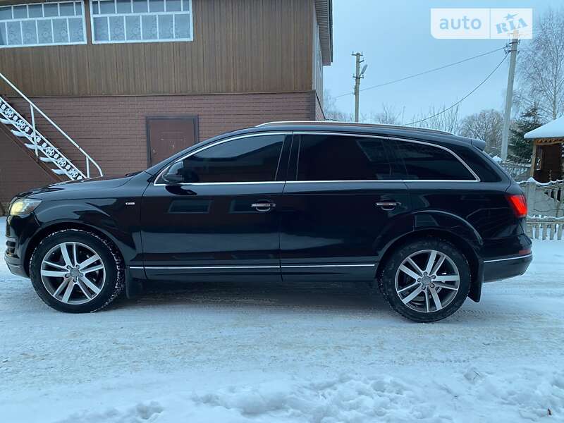 Позашляховик / Кросовер Audi Q7 2010 в Кореці
