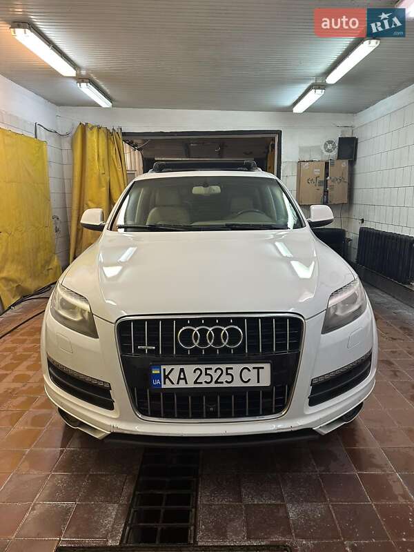 Audi Q7 2013