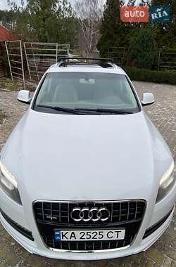 Внедорожник / Кроссовер Audi Q7 2013 в Звягеле