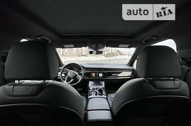 Внедорожник / Кроссовер Audi Q7 2020 в 