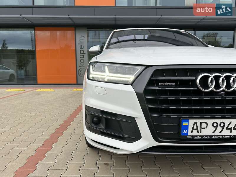 Audi Q7 2016