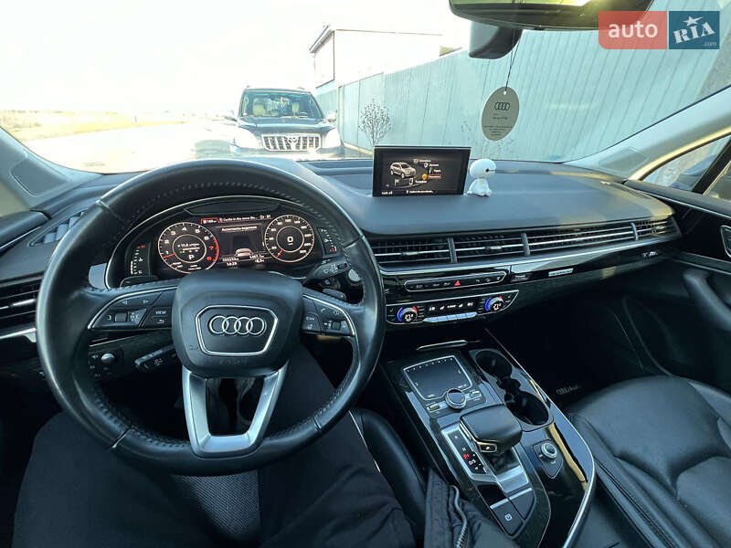 Внедорожник / Кроссовер Audi Q7 2016 в Белой Церкви