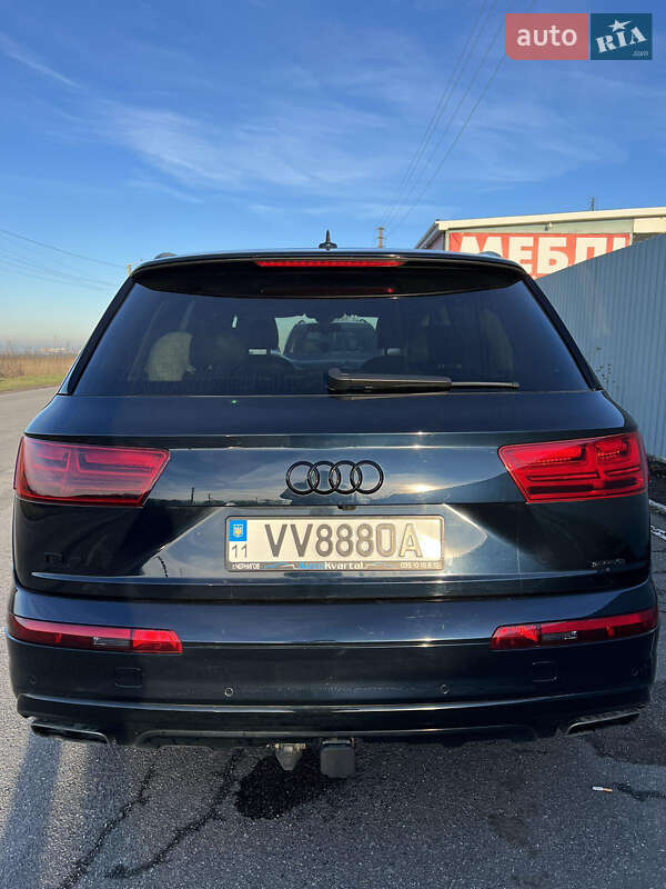 Внедорожник / Кроссовер Audi Q7 2016 в Белой Церкви
