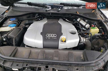 Внедорожник / Кроссовер Audi Q7 2015 в 