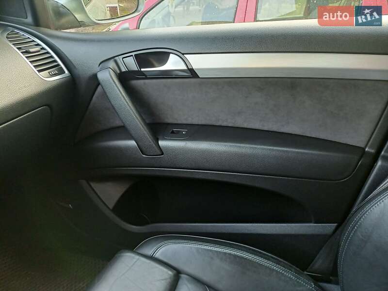 Внедорожник / Кроссовер Audi Q7 2008 в Гоще
