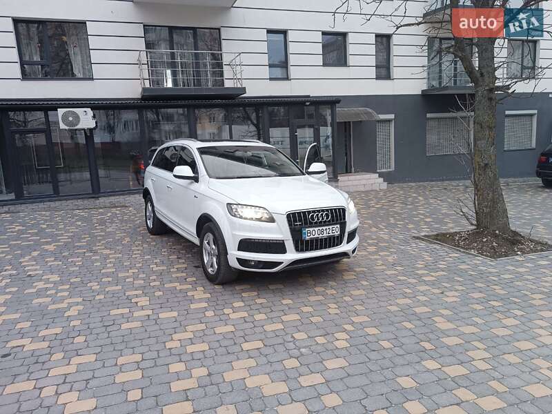 Внедорожник / Кроссовер Audi Q7 2015 в Тернополе