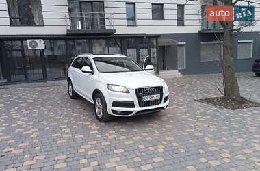 Позашляховик / Кросовер Audi Q7 2015 в 