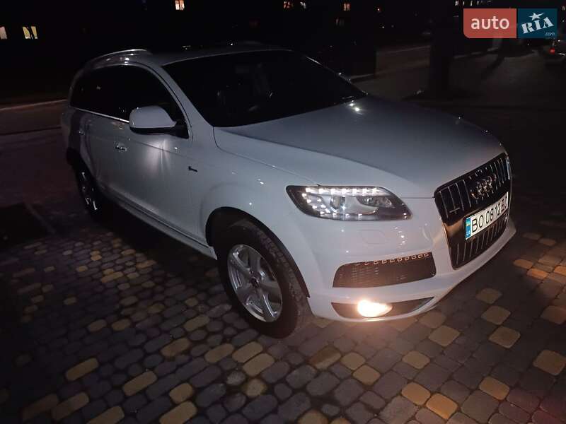 Внедорожник / Кроссовер Audi Q7 2015 в Тернополе