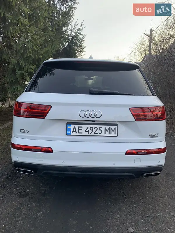 Audi Q7 2018 VIN WA1LHAF79JD030876 фото оголошення 7 з 65