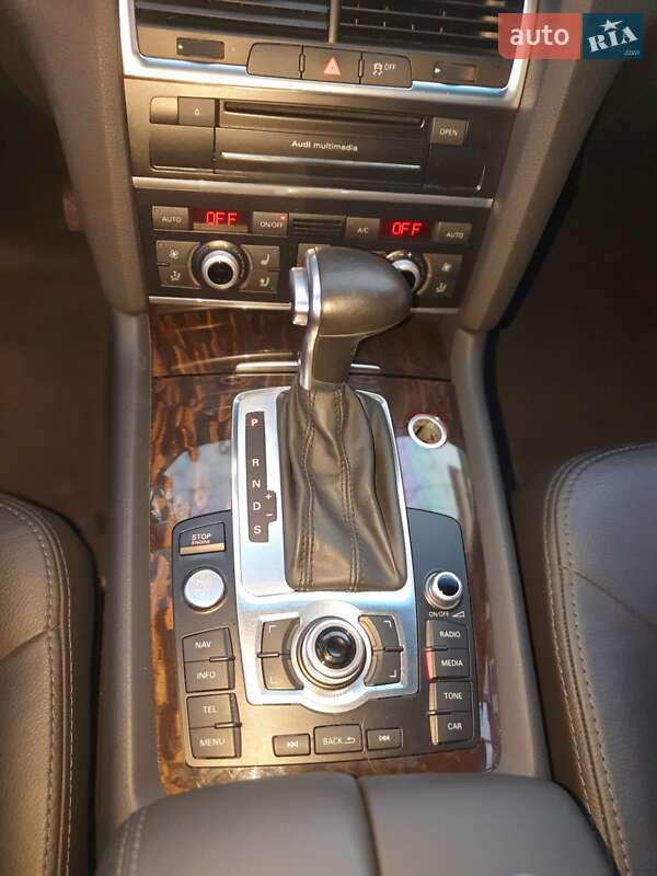 Внедорожник / Кроссовер Audi Q7 2014 в Одессе