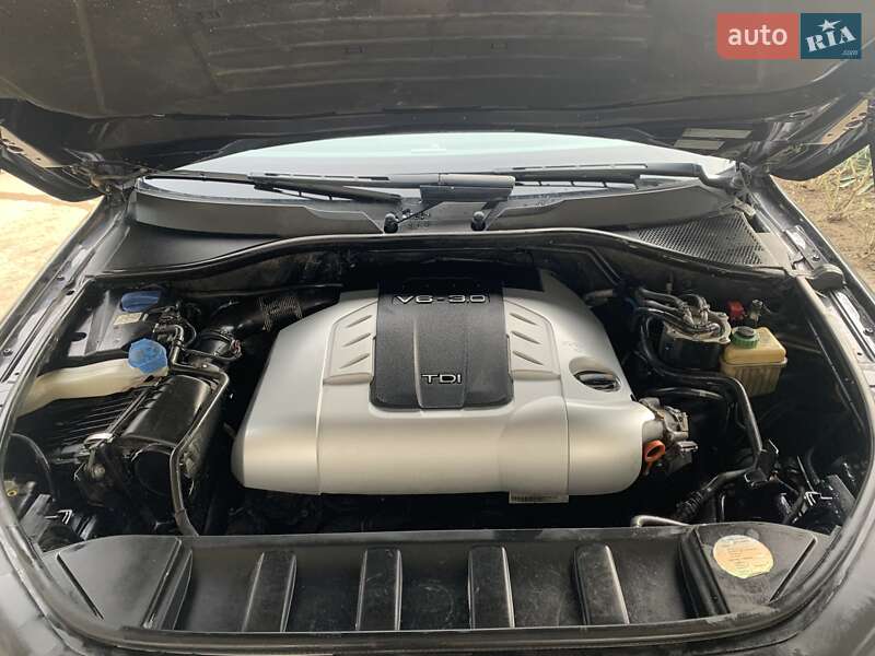 Внедорожник / Кроссовер Audi Q7 2006 в Хотине