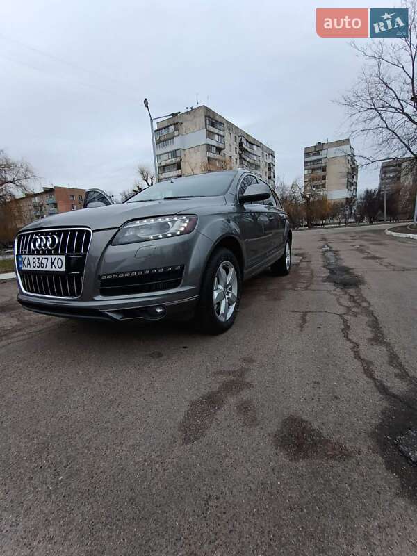 Позашляховик / Кросовер Audi Q7 2011 в Черкасах