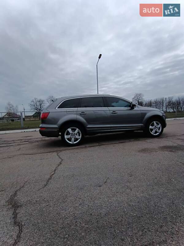 Внедорожник / Кроссовер Audi Q7 2011 в Черкассах