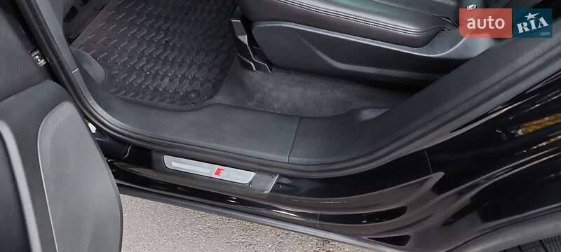Позашляховик / Кросовер Audi Q7 2015 в Києві