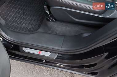 Внедорожник / Кроссовер Audi Q7 2015 в 