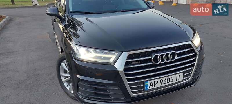 Позашляховик / Кросовер Audi Q7 2015 в Києві