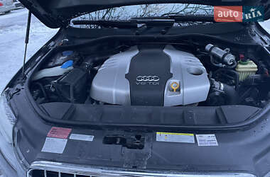 Внедорожник / Кроссовер Audi Q7 2013 в 