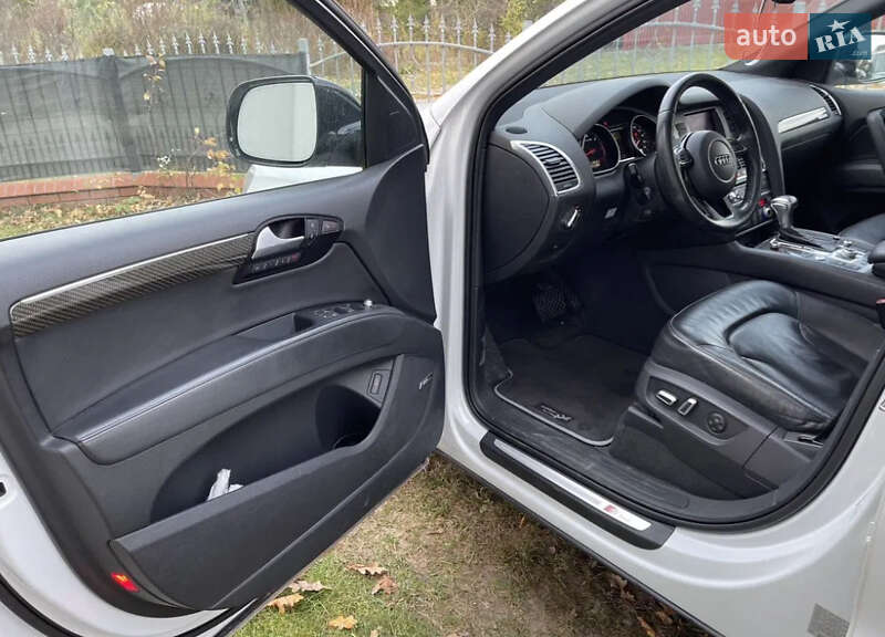 Позашляховик / Кросовер Audi Q7 2013 в Івано-Франківську