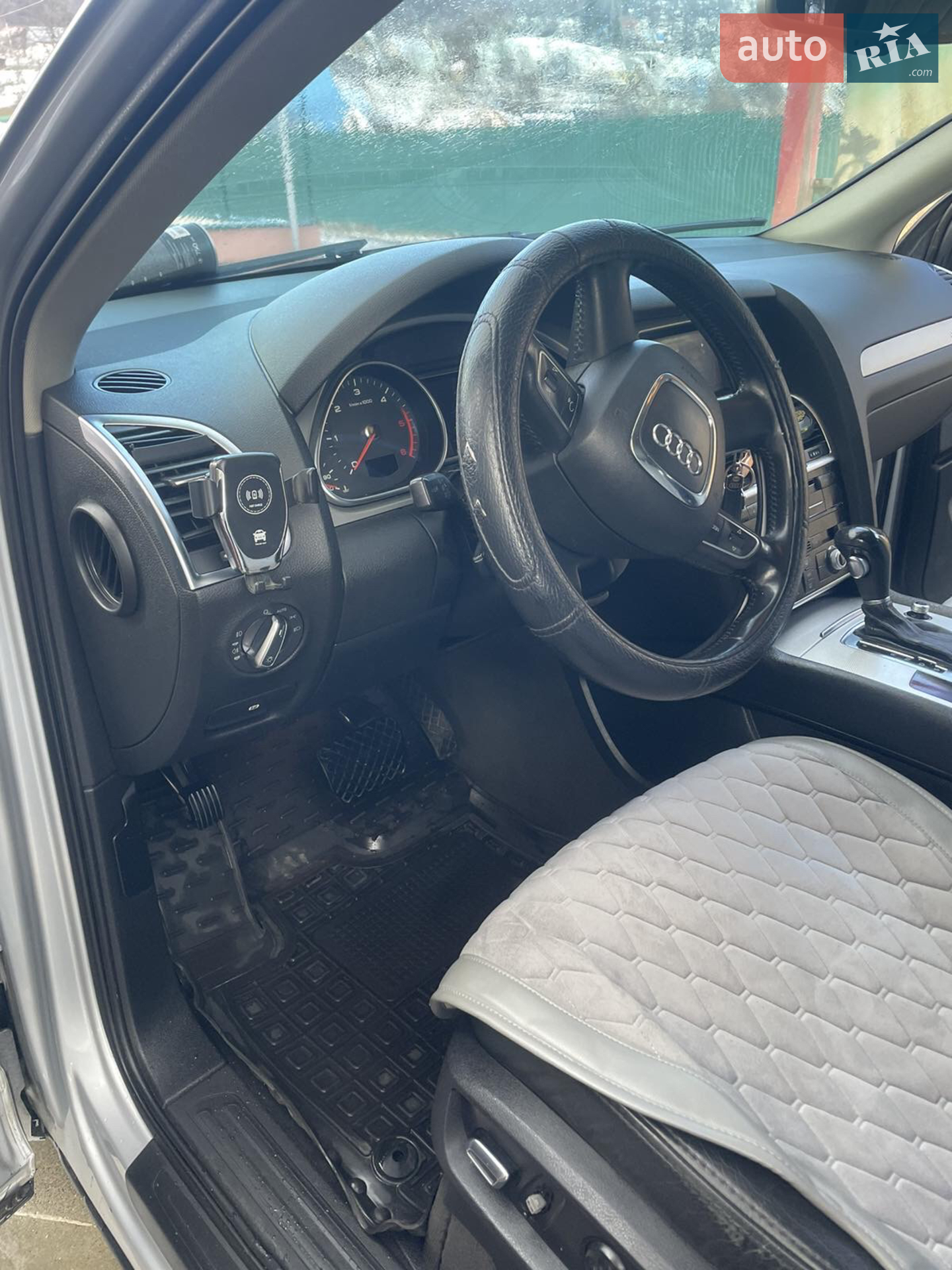 2010 Audi Q7 - мініатюра 3