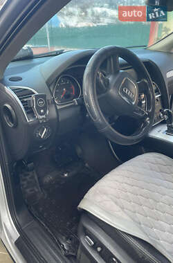 Внедорожник / Кроссовер Audi Q7 2010 в 