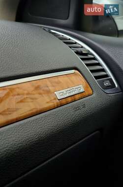 Внедорожник / Кроссовер Audi Q7 2014 в 