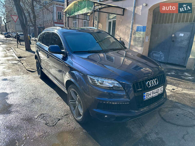 Позашляховик / Кросовер Audi Q7 2014 в Одесі