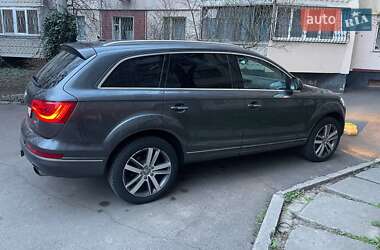 Внедорожник / Кроссовер Audi Q7 2015 в 