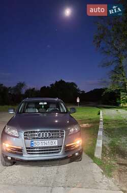 Внедорожник / Кроссовер Audi Q7 2007 в 